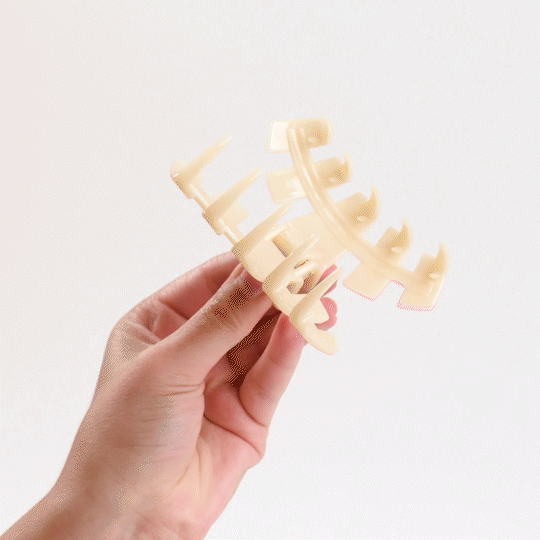 Large Classic Claw Clip