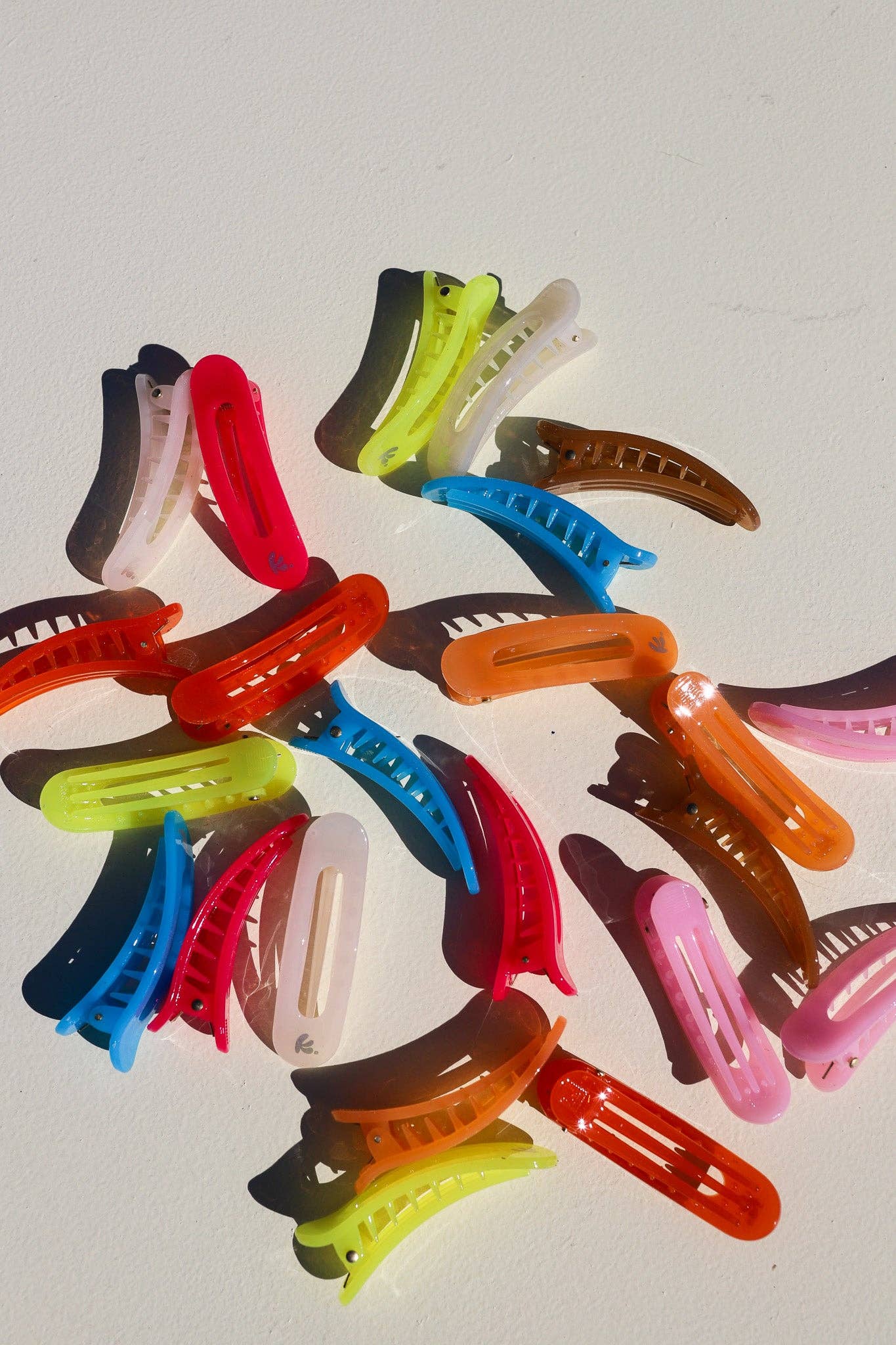 Mini Jelly Lay Down Claw Clip