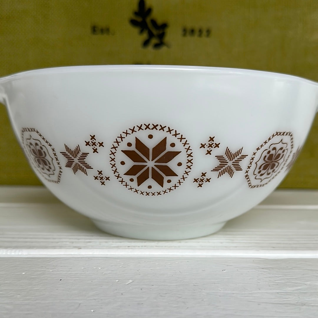 Vintage Pyrex 442 Town & Country Cinderella Mixing Bowl