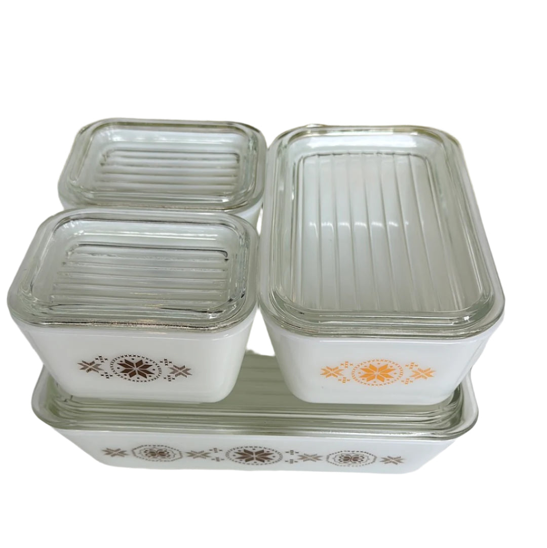 Pyrex town and on sale country refrigerator set