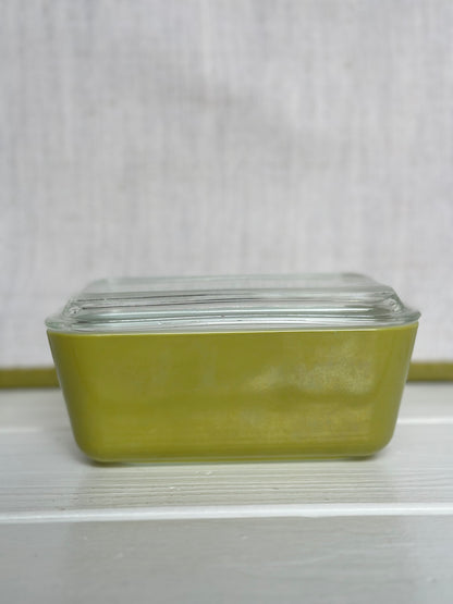 Vintage Pyrex 502 Avocado Green 1.5 Refrigerator Dish w/ Lid