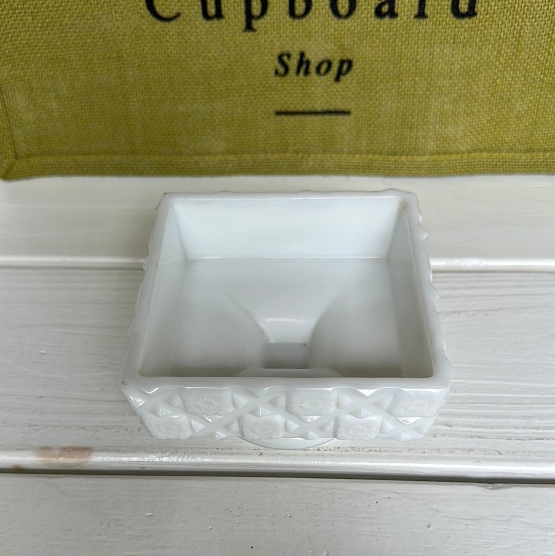 Vintage Westmoreland Pure White Milk Glass "Old Quilt" Pattern Candy Dish w/ Lid