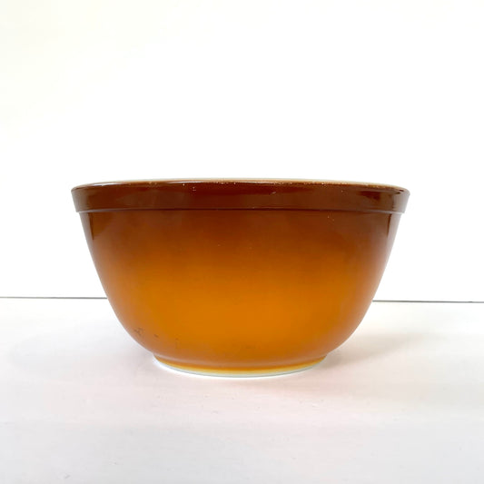 Vintage Pyrex 402 1.5 QT Mixing Bowl Solid Brown Tan Fade