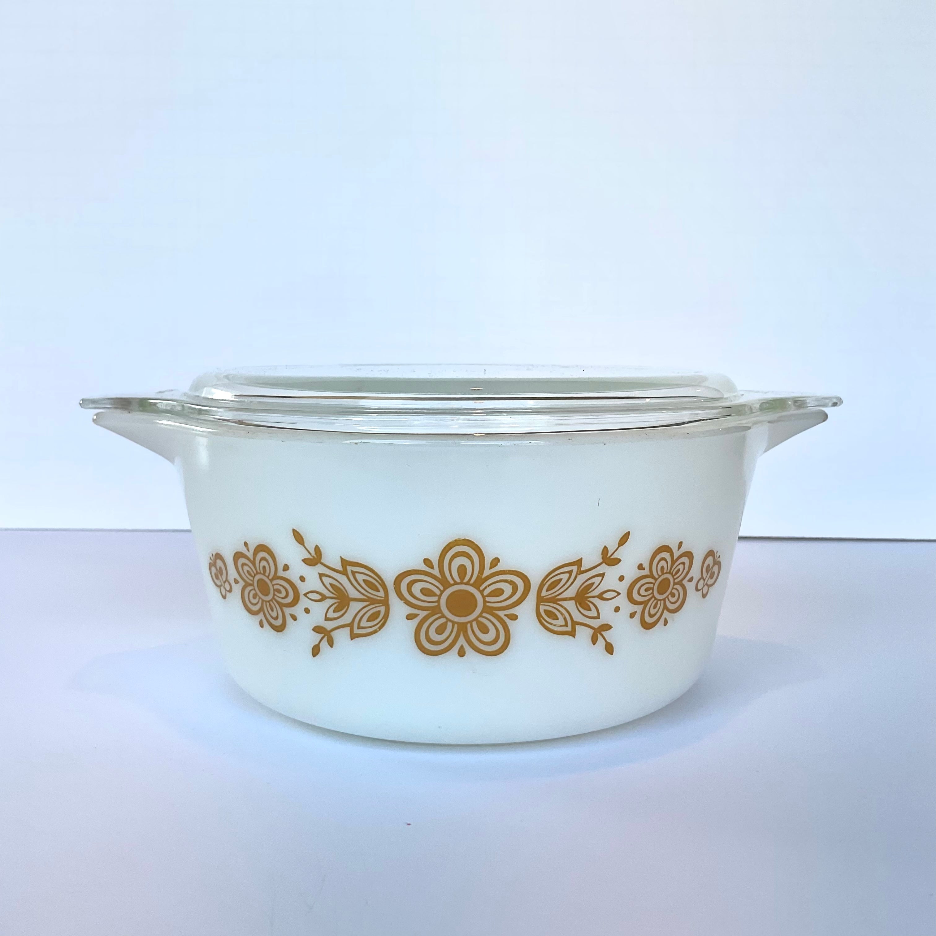 Vintage Pyrex Butterfly Gold 1.5 QT Casserole Dish 474 with Lid The Cupboard Shop NJ