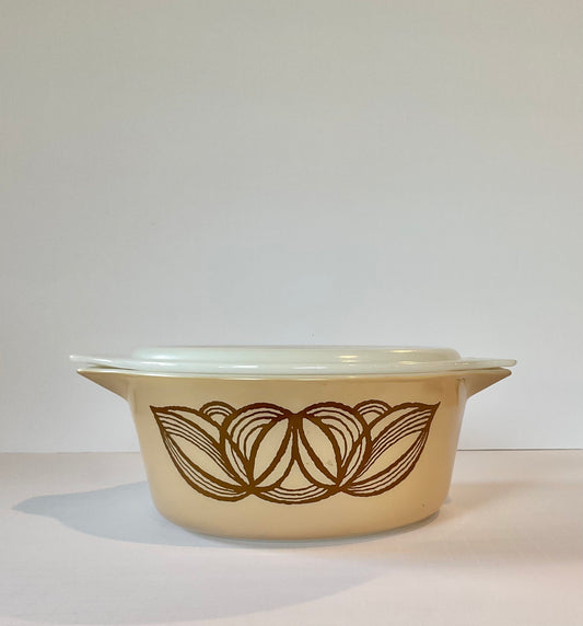 Vintage Pyrex 475 Covered Casserole Dish, Raffia 2.5 Qt. With Raffia Opal Lid, 1973