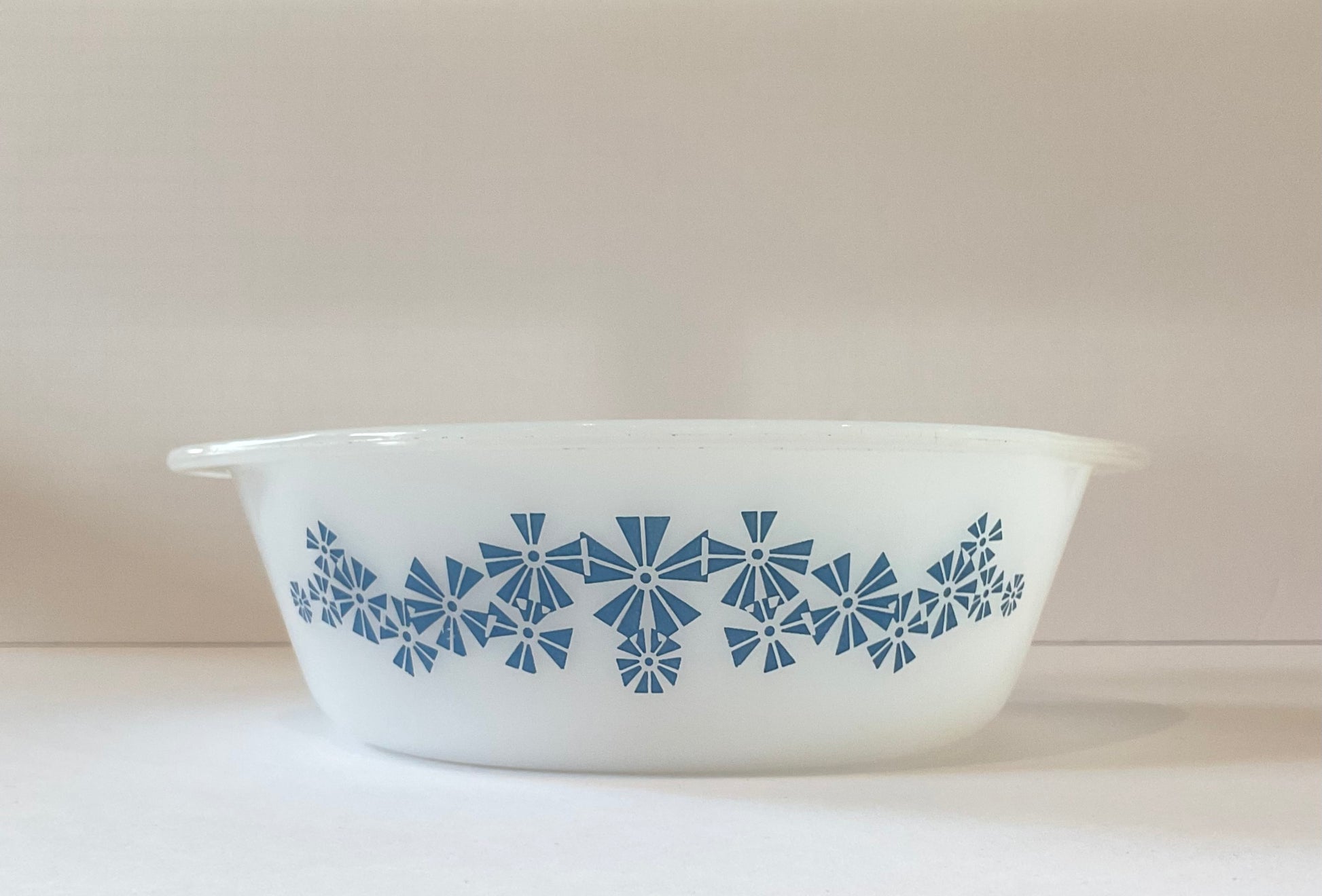 Vintage Pyrex 1 Quart Divided Casserole Dish / With Lid Blue white Flowers