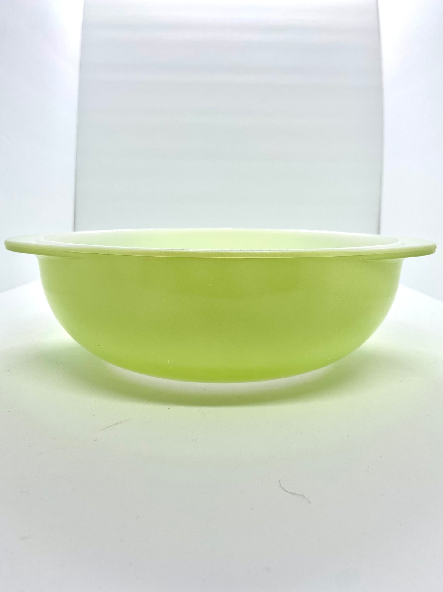 Vantage 1950's Pyrex 2 QT Casserole Lime Green