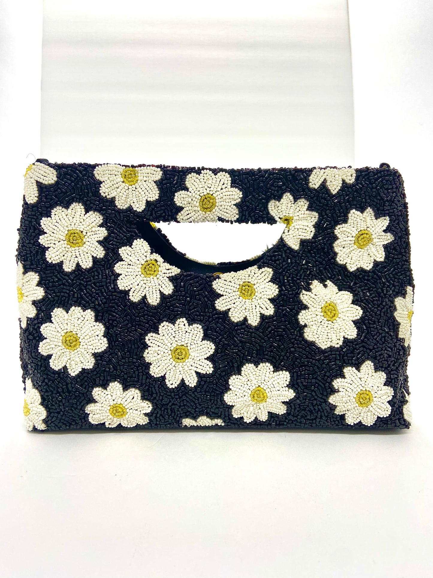 Beaded Handbag with White Daisies