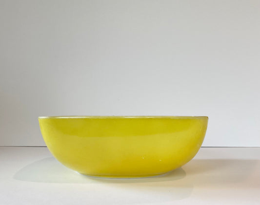 Vintage Pyrex 525 Square Hostess Chip Bowl, Yellow