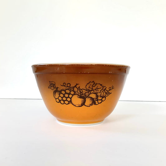 Vintage Pyrex 401 1.5 QT Mixing Bowl, Old Orchard