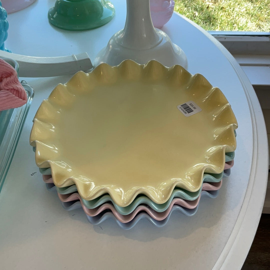 Pastel Ruffle 10" Plates, Set of 4