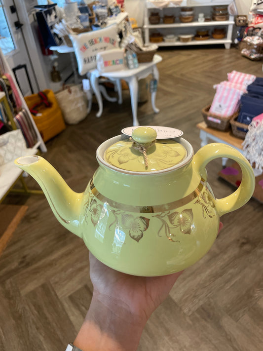 Vintage Hall Yellow W/ Gold Trim, 6 Cups Teapot