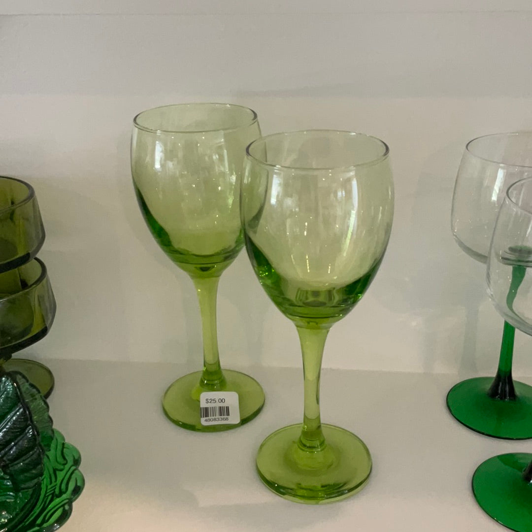 Set of 2, Cristal Copa Versalles Vino Lime/Apple Green Wine Glasses